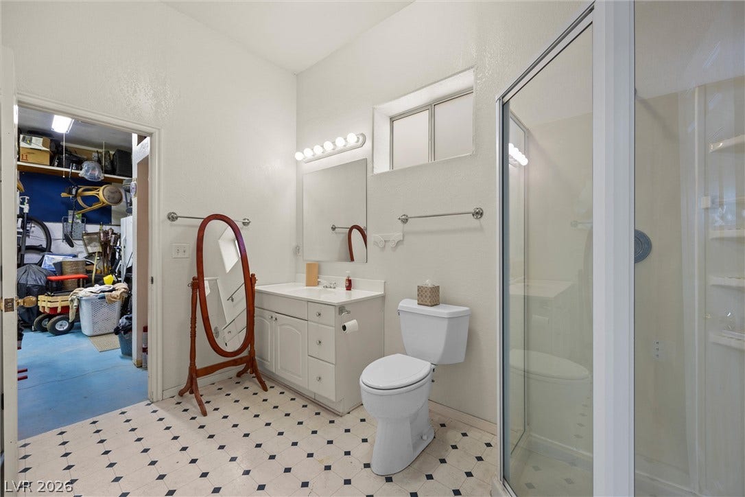 211 W Highland Drive, Henderson, NV 89015 Casita bathroom