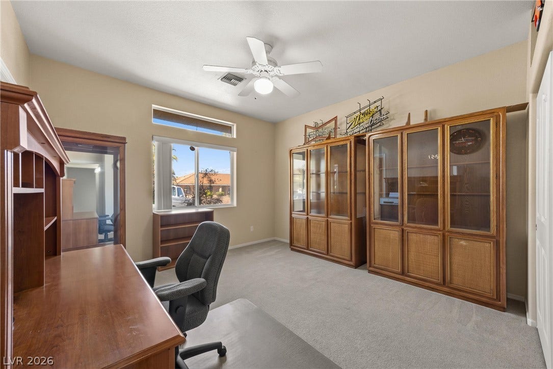 211 W Highland Drive, Henderson, NV 89015 211 W Highland Drive, Henderson, NV 89015