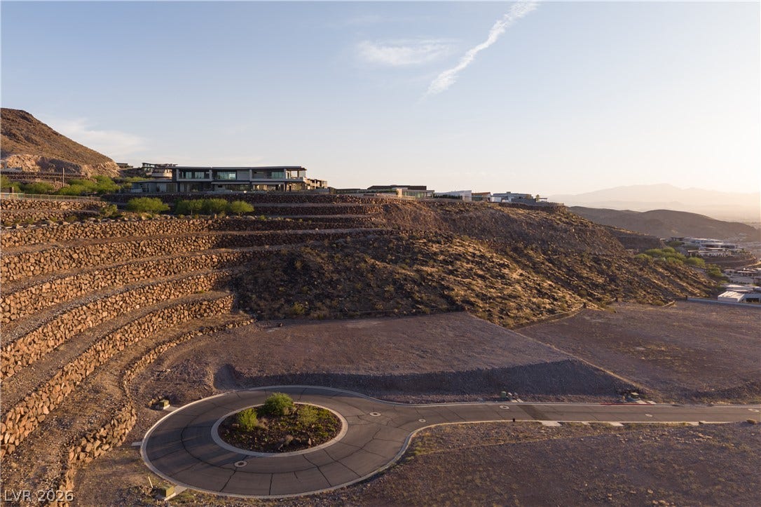 11 Horseshoe Rock Court, Henderson, NV 89012 11 Horseshoe Rock Court, Henderson, NV 89012