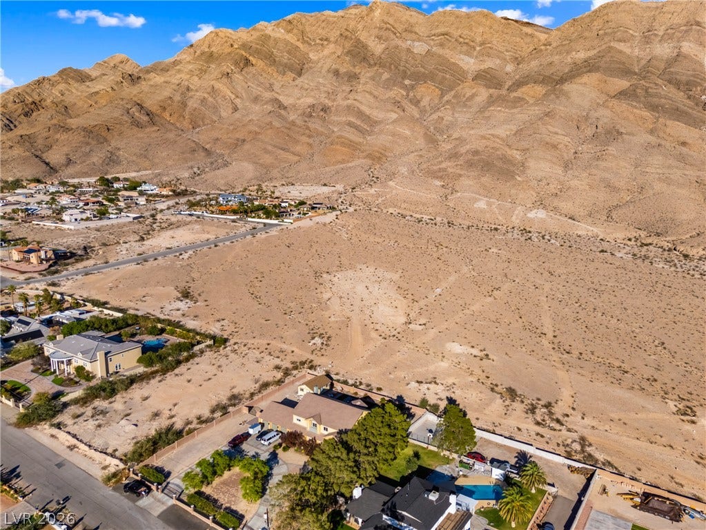 310 Peaceful Street, Las Vegas, NV 89110 310 Peaceful Street, Las Vegas, NV 89110