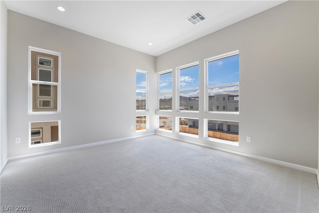 Photos are for illustrative purposes only and may not depict the actual home. Images are of the same floorplan; however, interior selections, finishes, colors and included features may vary.