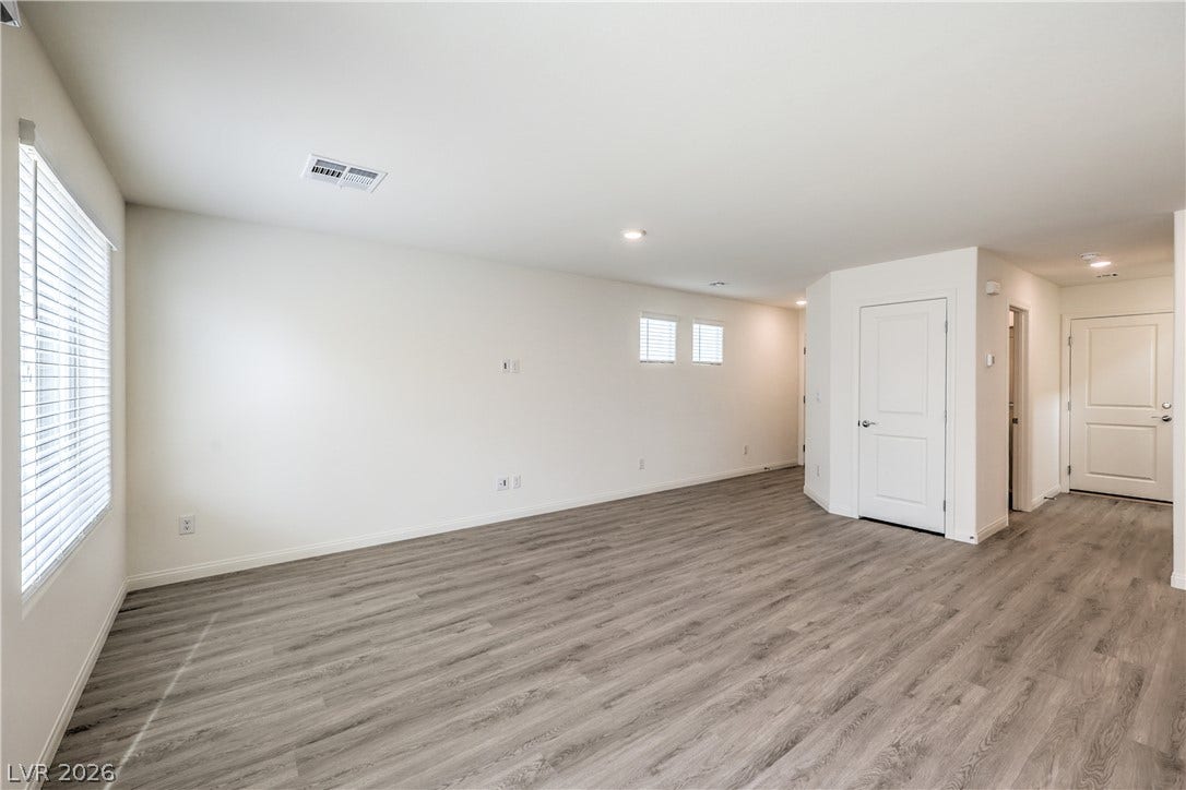 1208 Sun Parakeet Drive, Henderson, NV 89011 Photos are of the model home, actual finishes may vary.