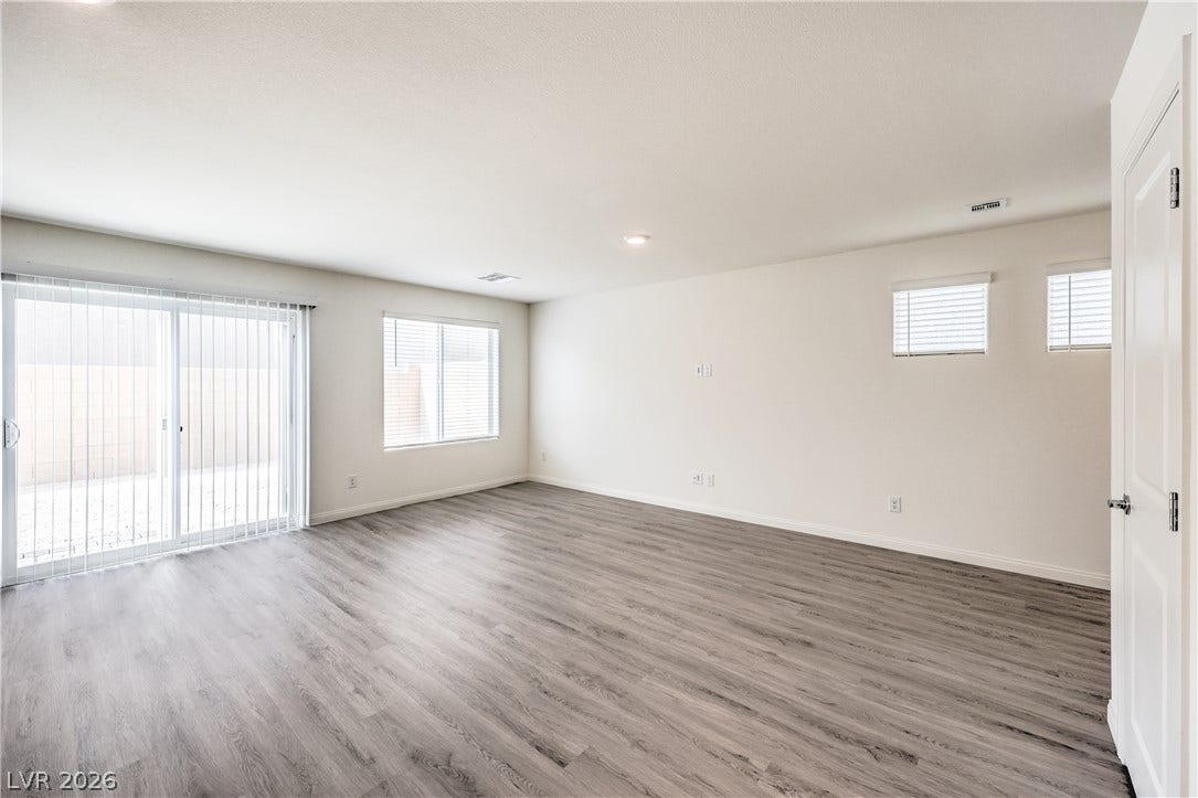 1208 Sun Parakeet Drive, Henderson, NV 89011 Photos are of the model home, actual finishes may vary.