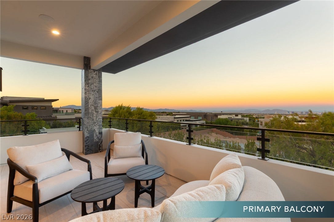 6 Bright Hollow Court, Las Vegas, NV 89135
