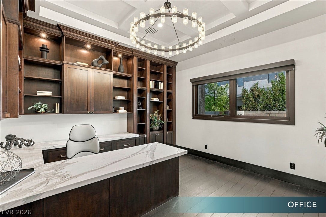 6 Bright Hollow Court, Las Vegas, NV 89135