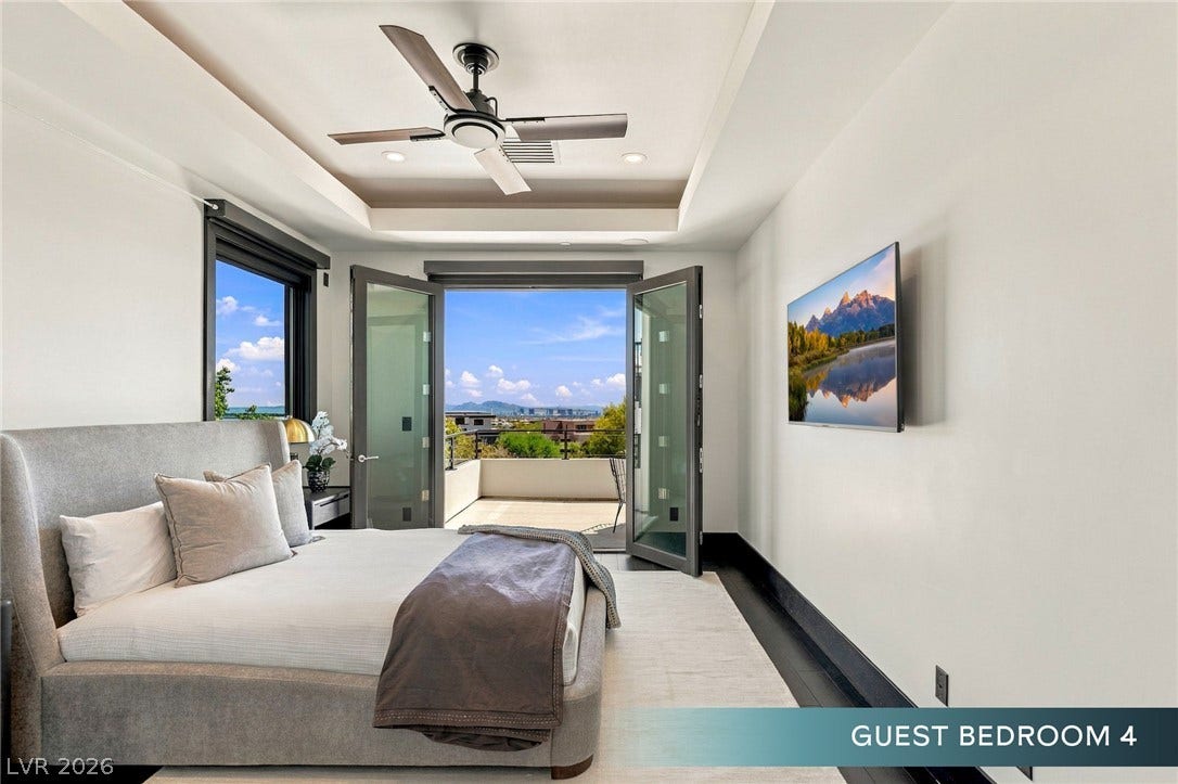 6 Bright Hollow Court, Las Vegas, NV 89135