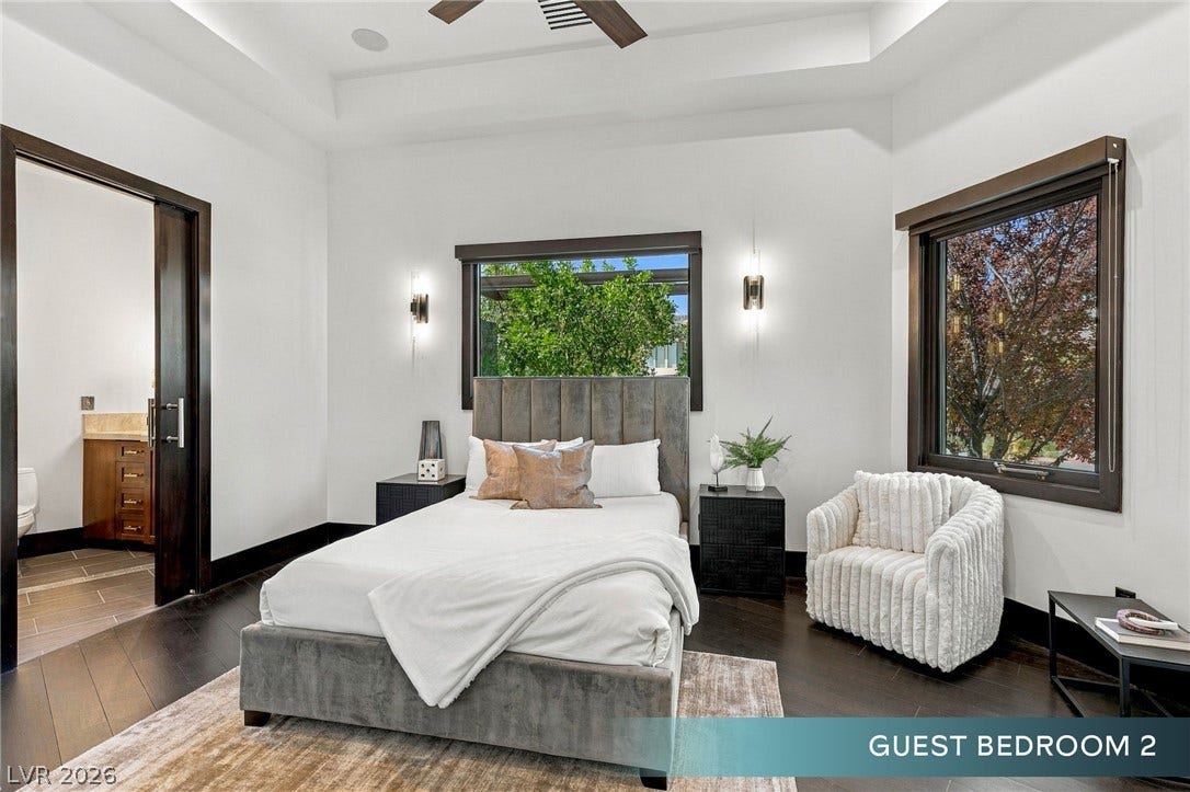6 Bright Hollow Court, Las Vegas, NV 89135