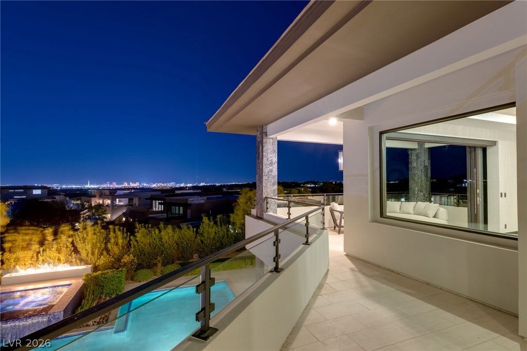 6 Bright Hollow Court, Las Vegas, NV 89135
