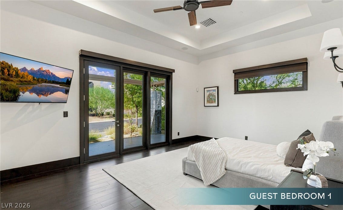 6 Bright Hollow Court, Las Vegas, NV 89135