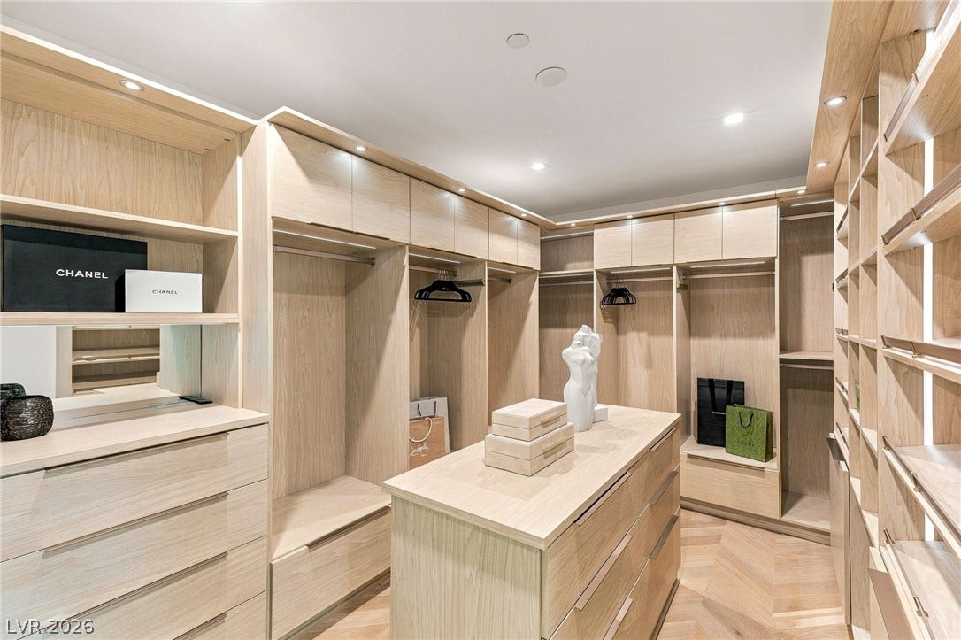 Primary suite