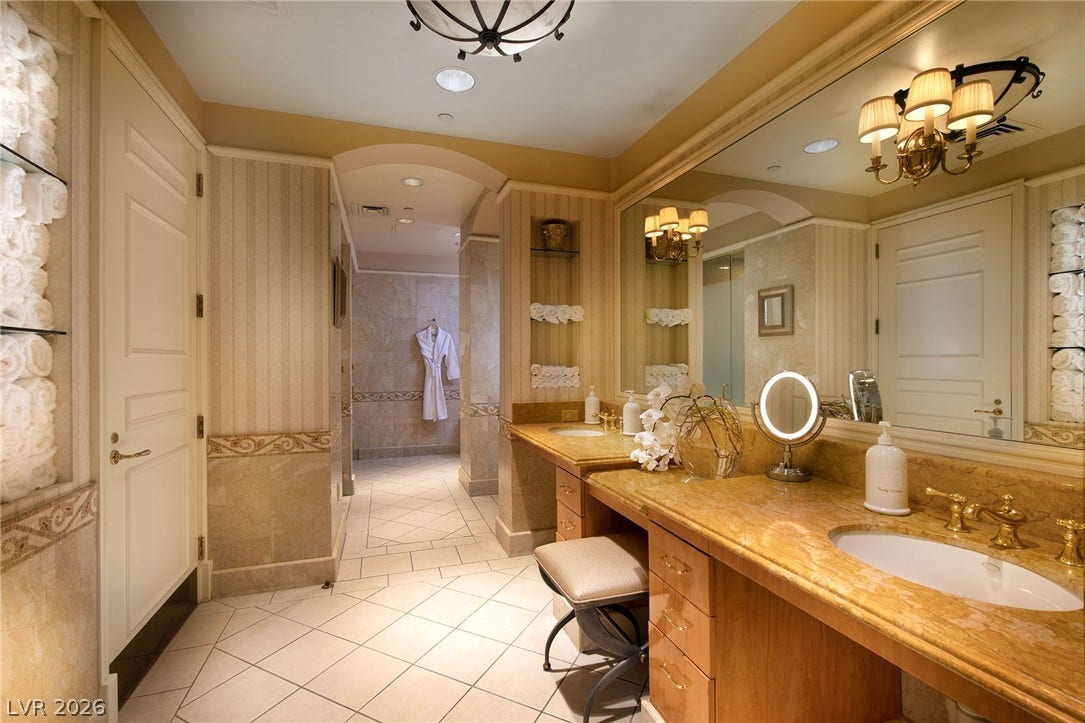 1 Hughes Center Drive, #507, Las Vegas, NV 89169