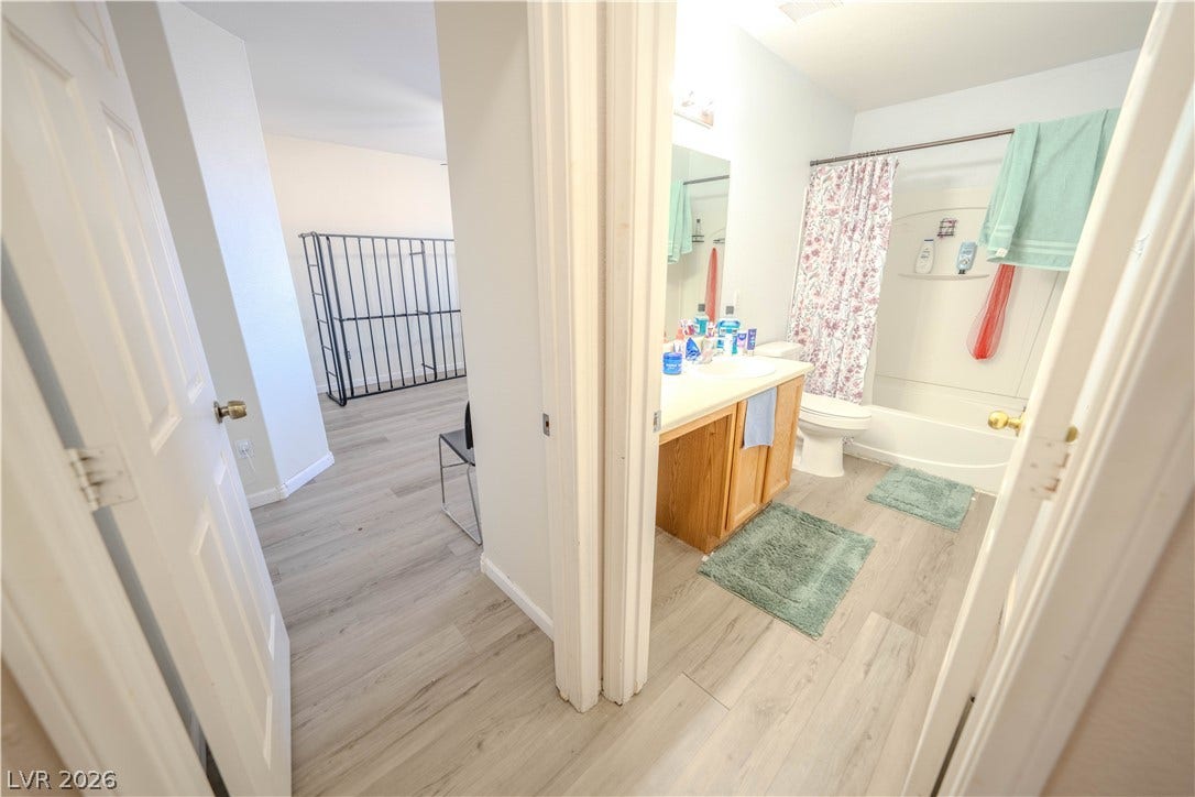 Hall Bath upstairs
