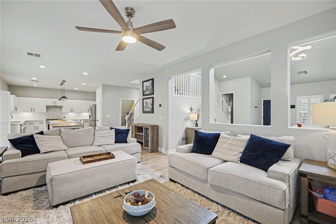 721 Pacific Cascades Drive, Henderson, NV 89012 721 Pacific Cascades Drive, Henderson, NV 89012