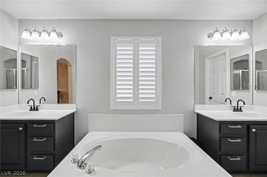 721 Pacific Cascades Drive, Henderson, NV 89012 721 Pacific Cascades Drive, Henderson, NV 89012