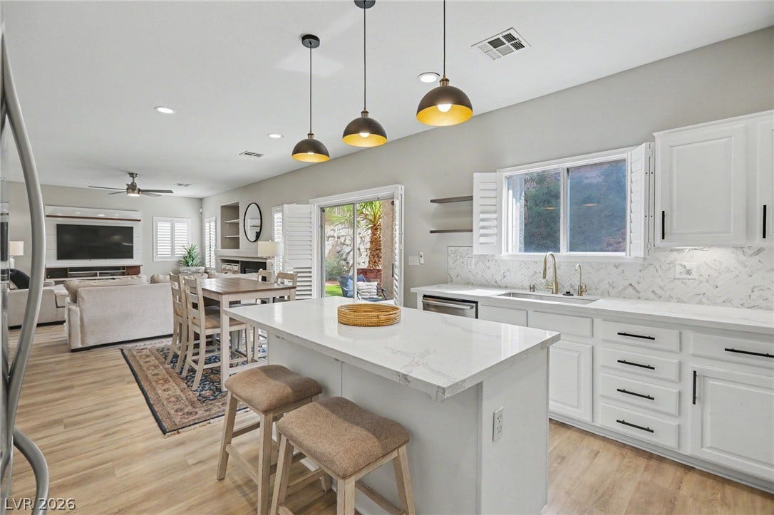 721 Pacific Cascades Drive, Henderson, NV 89012 721 Pacific Cascades Drive, Henderson, NV 89012