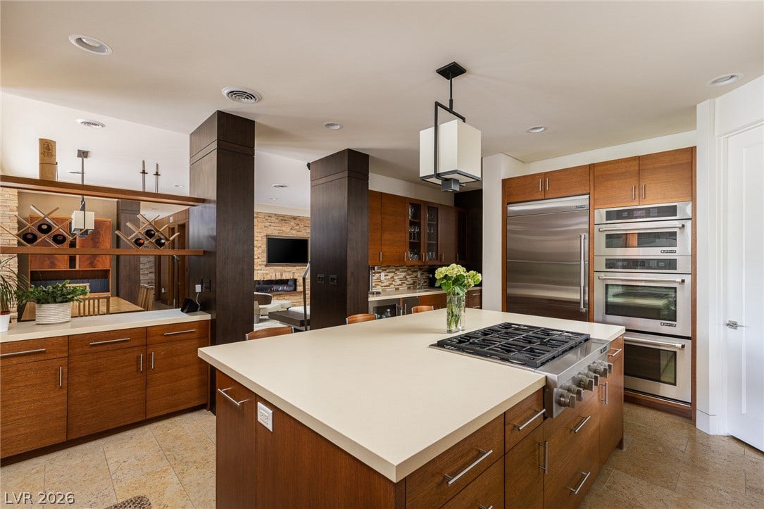 58 Meadowhawk Lane, Las Vegas, NV 89135 Gourmet Kitchen