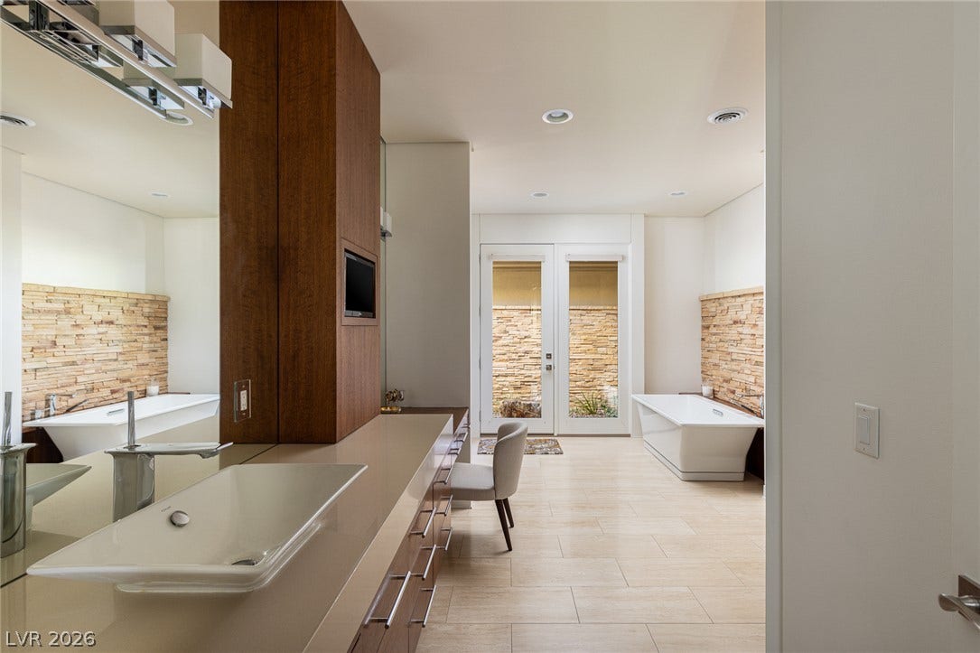 58 Meadowhawk Lane, Las Vegas, NV 89135 Primary Bathroom