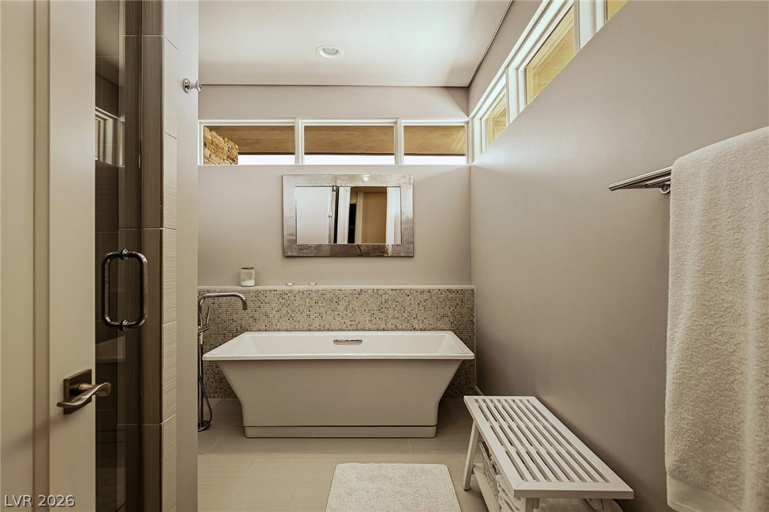 58 Meadowhawk Lane, Las Vegas, NV 89135 Guest On-Suite Bathroom