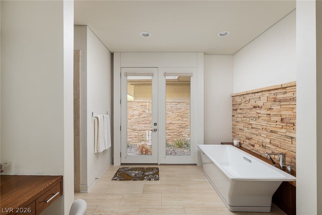 58 Meadowhawk Lane, Las Vegas, NV 89135 Primary Bathroom