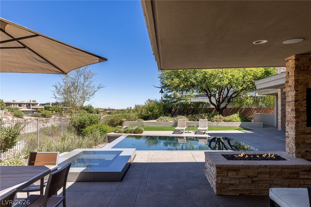58 Meadowhawk Lane, Las Vegas, NV 89135 Pool / Spa