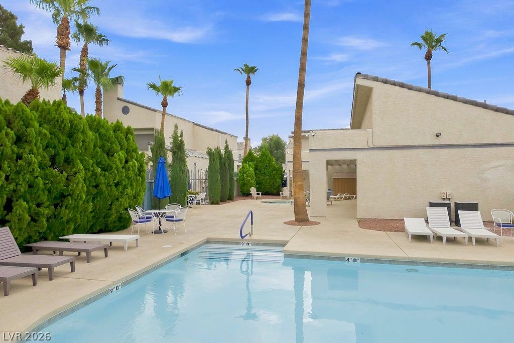 6250 W Flamingo Road, #62, Las Vegas, NV 89103 A sparkling community swimming pool.