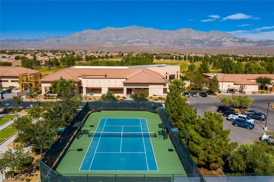 An outdoor tennis court.