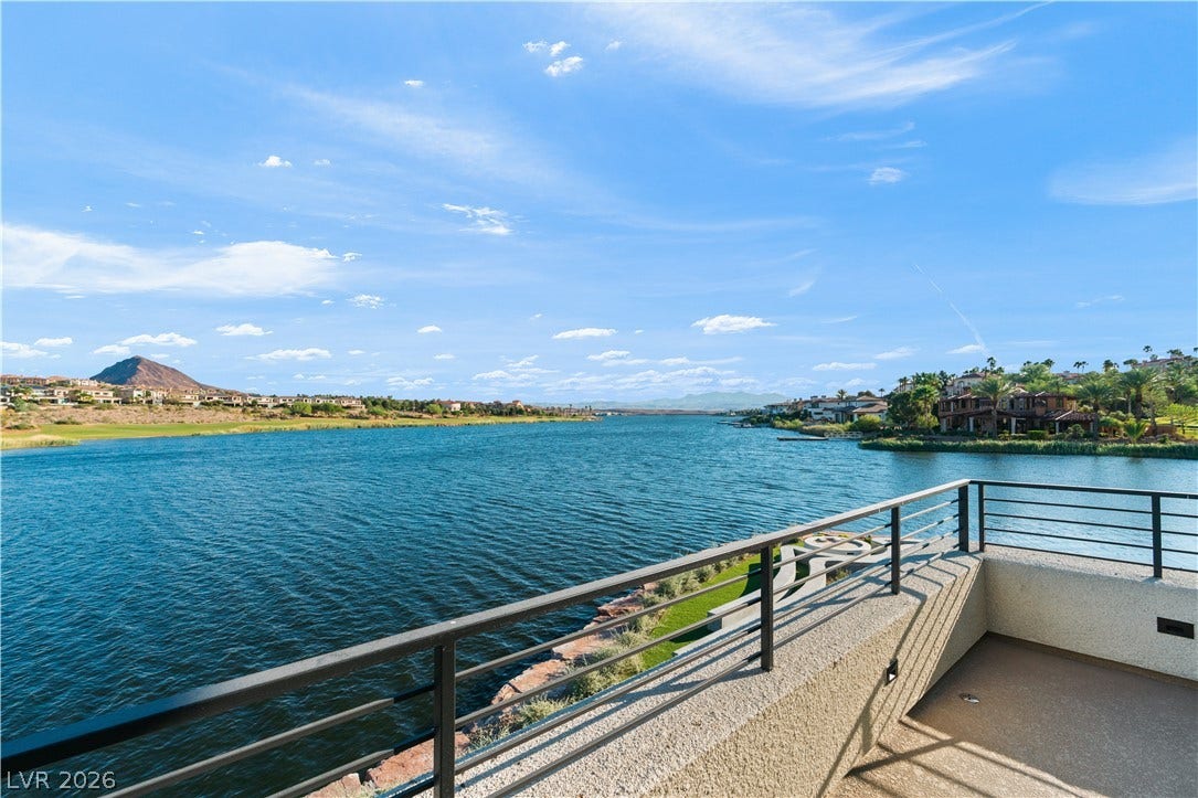 66 Lakefront Drive, Henderson, NV 89011 66 Lakefront Drive, Henderson, NV 89011