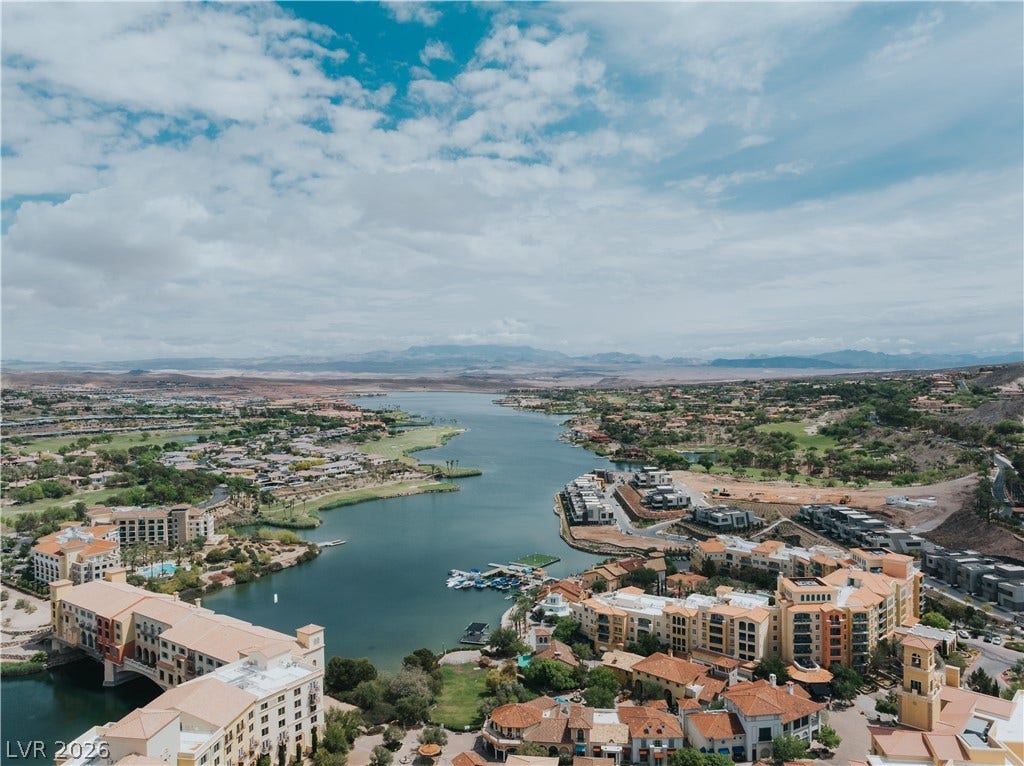 66 Lakefront Drive, Henderson, NV 89011 66 Lakefront Drive, Henderson, NV 89011