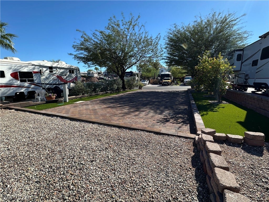 843 Pelican Way, Boulder City, NV 89005 843 Pelican Way, Boulder City, NV 89005