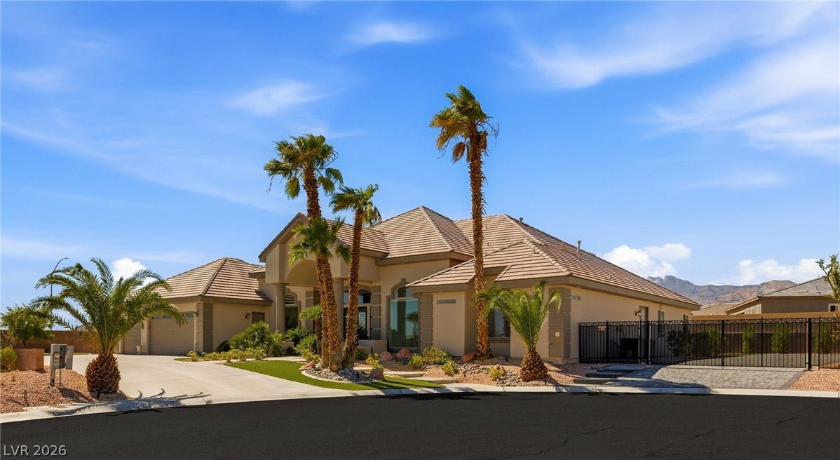5625 N Chieftain Street, Las Vegas, NV 89149 5625 N Chieftain Street, Las Vegas, NV 89149