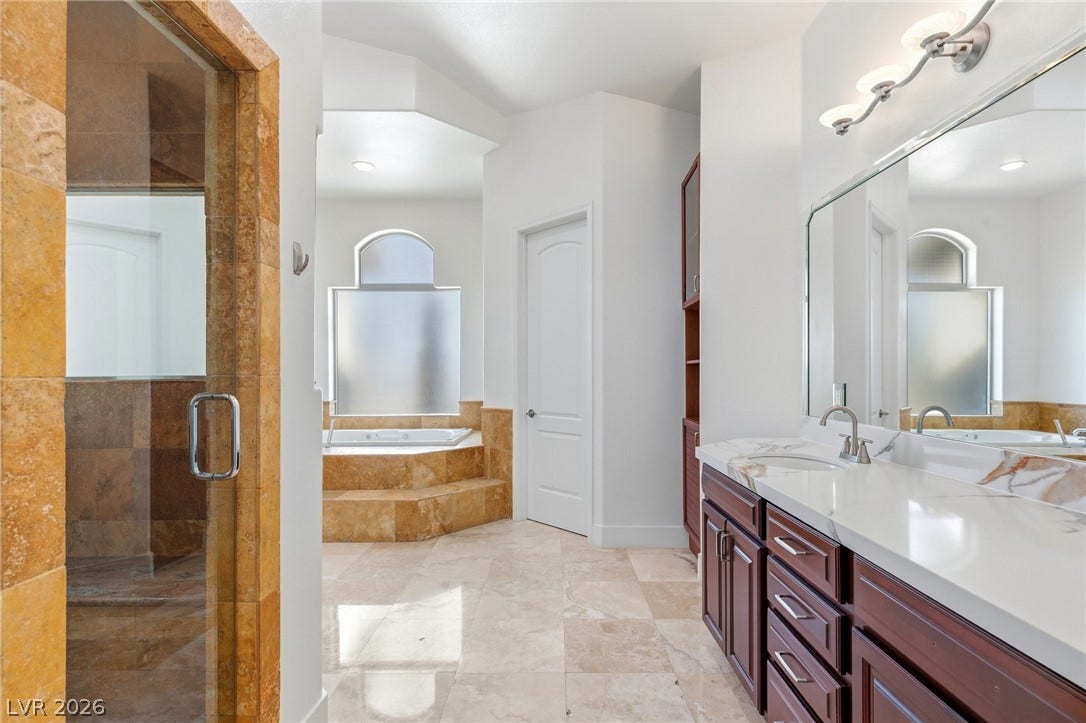 5625 N Chieftain Street, Las Vegas, NV 89149 5625 N Chieftain Street, Las Vegas, NV 89149