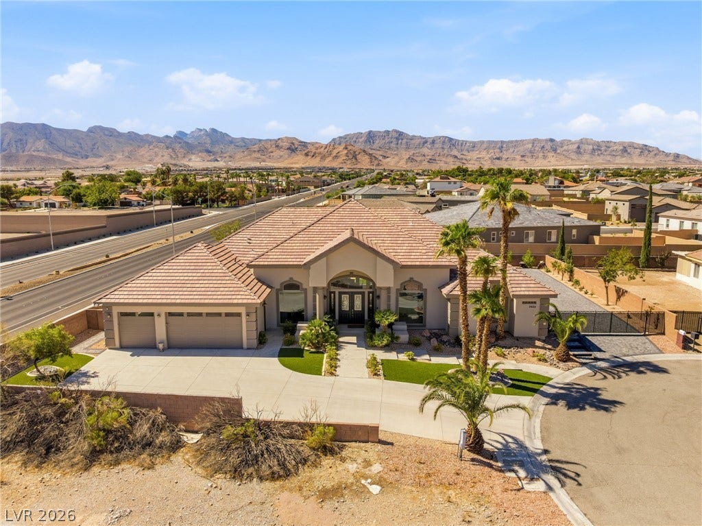 5625 N Chieftain Street, Las Vegas, NV 89149 5625 N Chieftain Street, Las Vegas, NV 89149