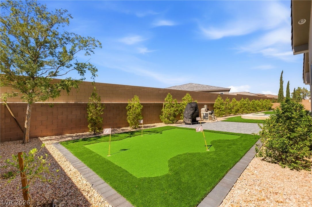 5625 N Chieftain Street, Las Vegas, NV 89149 5625 N Chieftain Street, Las Vegas, NV 89149