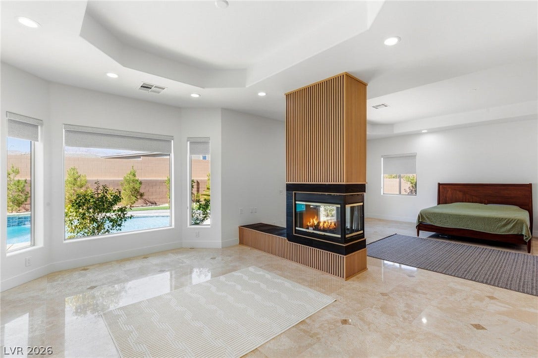 5625 N Chieftain Street, Las Vegas, NV 89149 5625 N Chieftain Street, Las Vegas, NV 89149