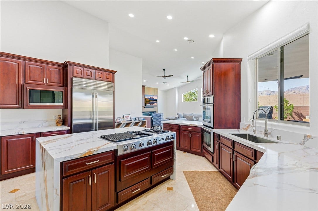 5625 N Chieftain Street, Las Vegas, NV 89149 5625 N Chieftain Street, Las Vegas, NV 89149