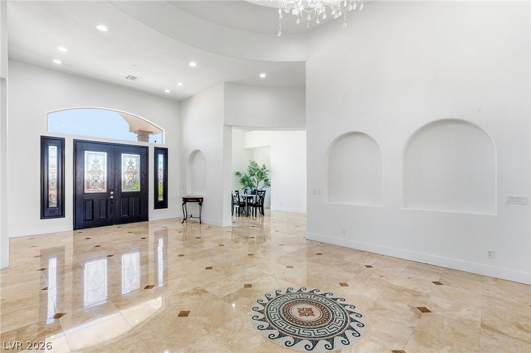 5625 N Chieftain Street, Las Vegas, NV 89149 5625 N Chieftain Street, Las Vegas, NV 89149