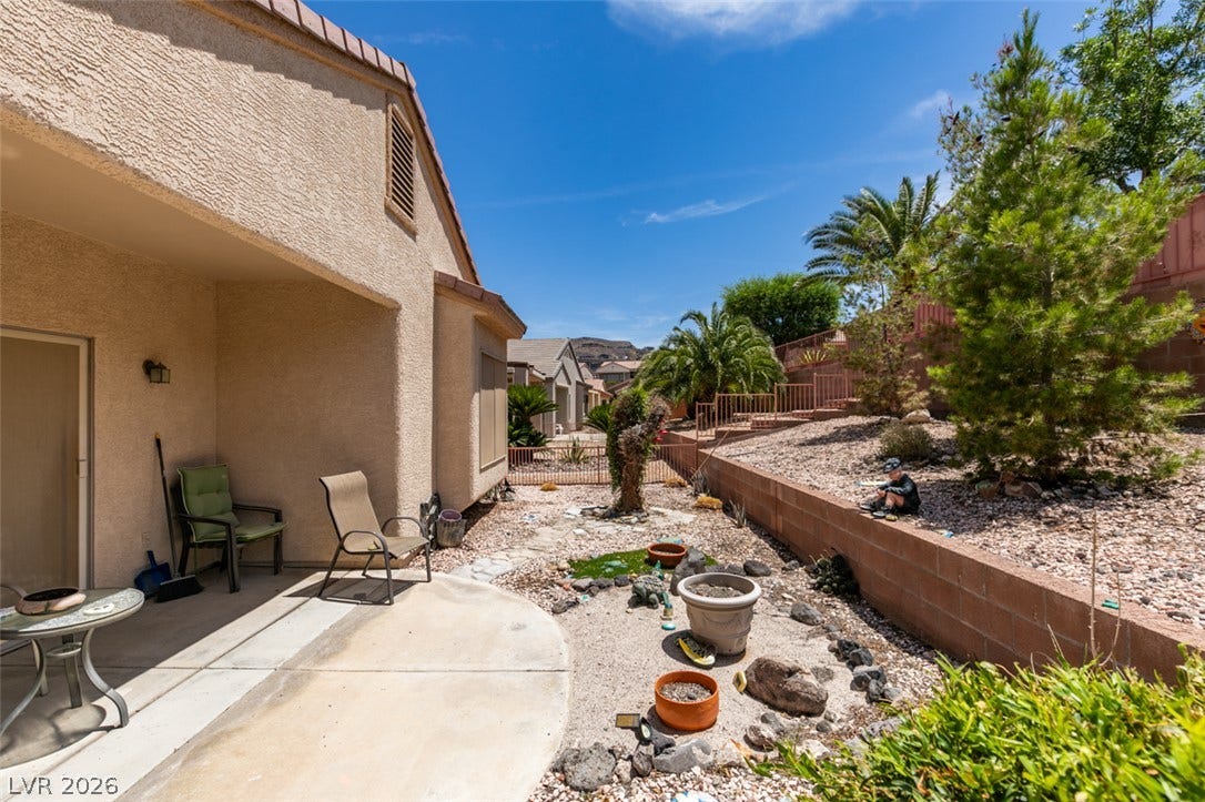 573 Carmel Mesa Drive, Henderson, NV 89012 573 Carmel Mesa Drive, Henderson, NV 89012