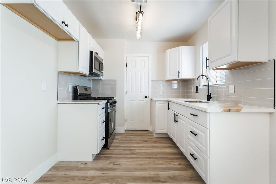 220 Ronald Lane, Las Vegas, NV 89110 220 Ronald Lane, Las Vegas, NV 89110