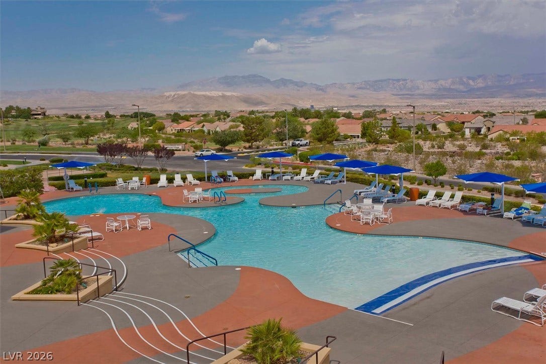 2162 Maple Heights Court, Henderson, NV 89052 Community outdoors pool