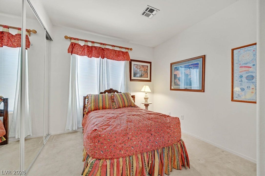 2162 Maple Heights Court, Henderson, NV 89052 Secondary bedroom with mirrored closet