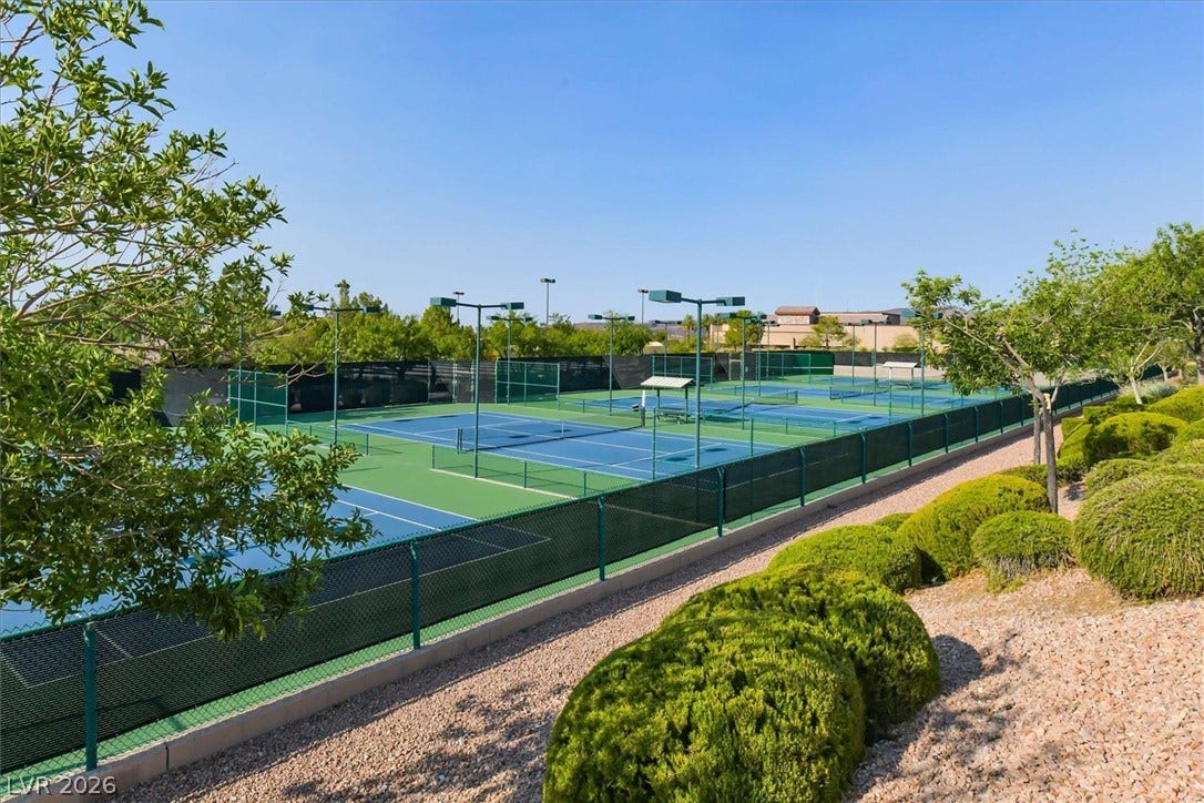 2162 Maple Heights Court, Henderson, NV 89052 Pickle ball and tennis courts