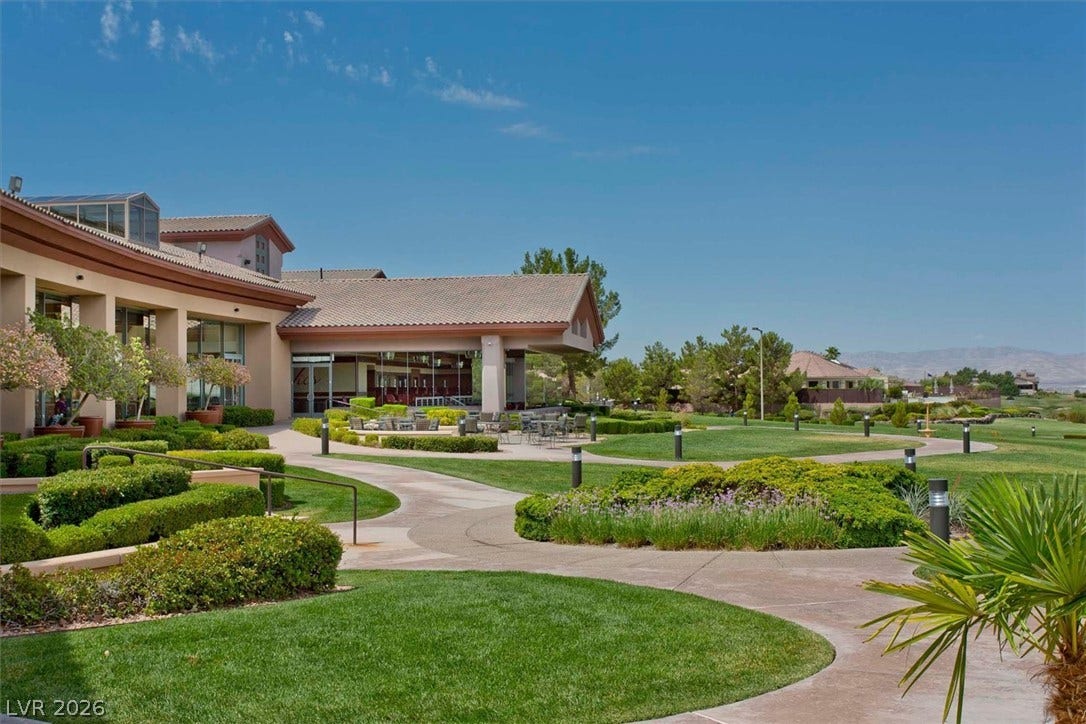 2162 Maple Heights Court, Henderson, NV 89052 Beautifully landscaped common areas