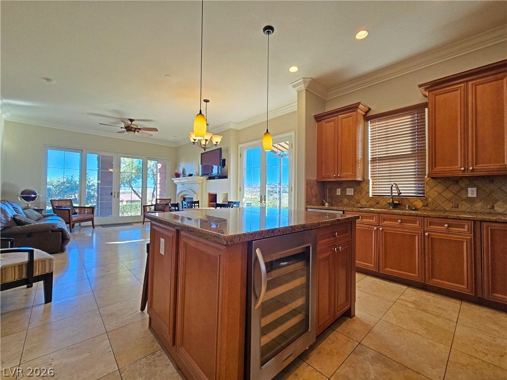 25 Via Visione, #104, Henderson, NV 89011 25 Via Visione, #104, Henderson, NV 89011