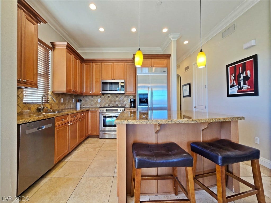 25 Via Visione, #104, Henderson, NV 89011 25 Via Visione, #104, Henderson, NV 89011