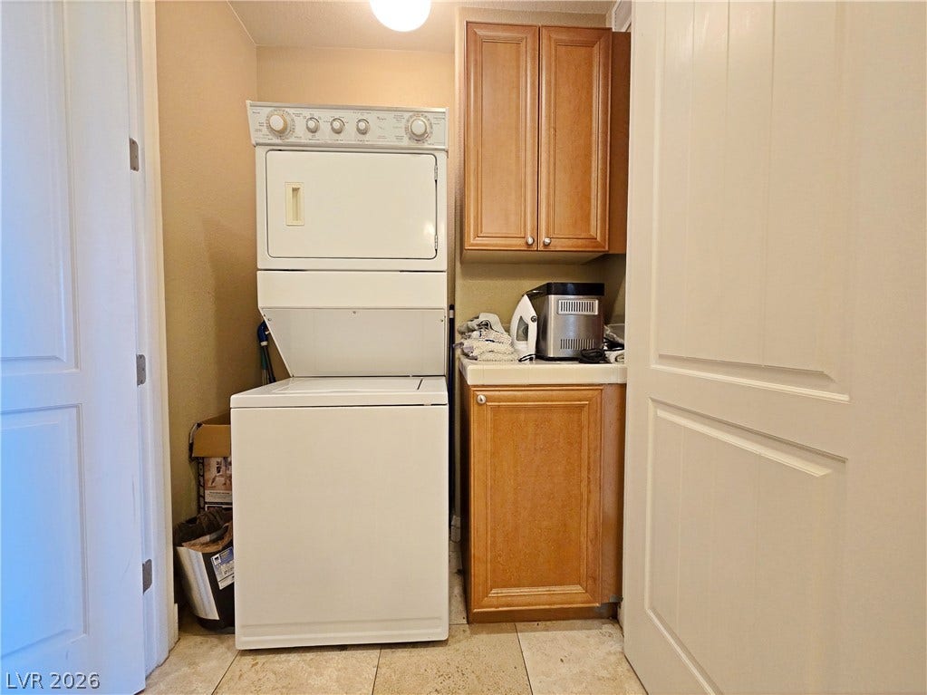 25 Via Visione, #104, Henderson, NV 89011 25 Via Visione, #104, Henderson, NV 89011