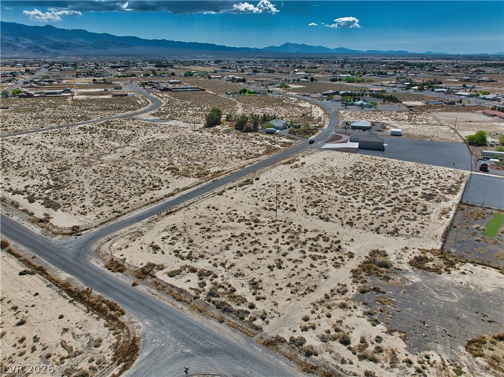 Bird's eye view featuring a mountain view