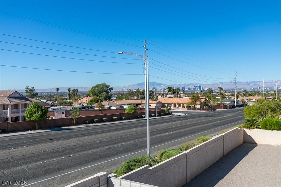 6543 Mahogany Peak Avenue, Las Vegas, NV 89110 Las Vegas Strip View