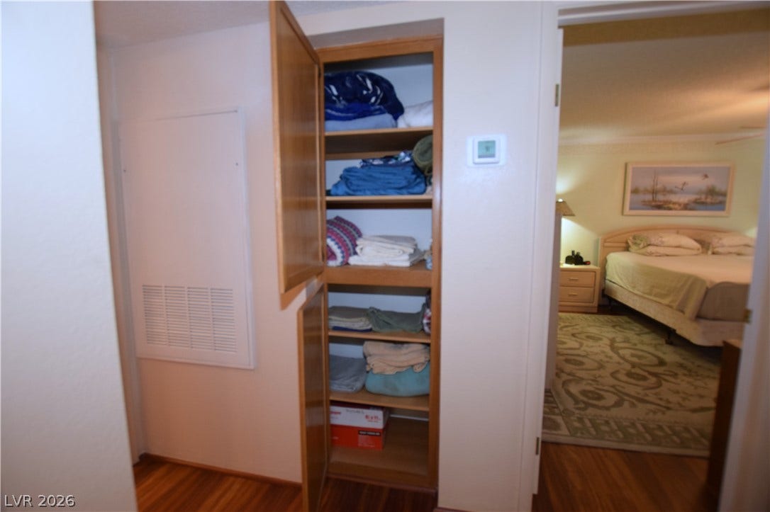 1575 W Warm Springs Road, #1514, Henderson, NV 89014 hall storage