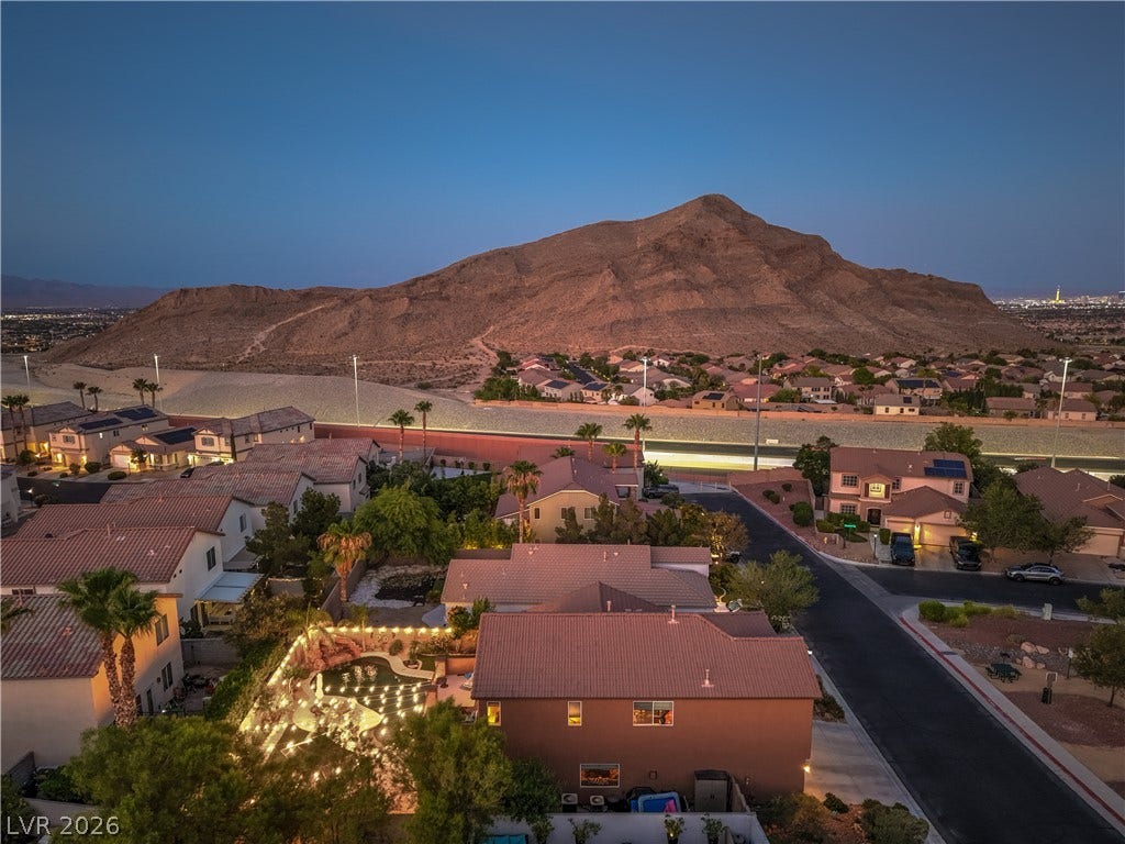 10474 Rustyville Court, Las Vegas, NV 89129 The house is located on a quite cul-de-sac and offers a desert garden across the street.