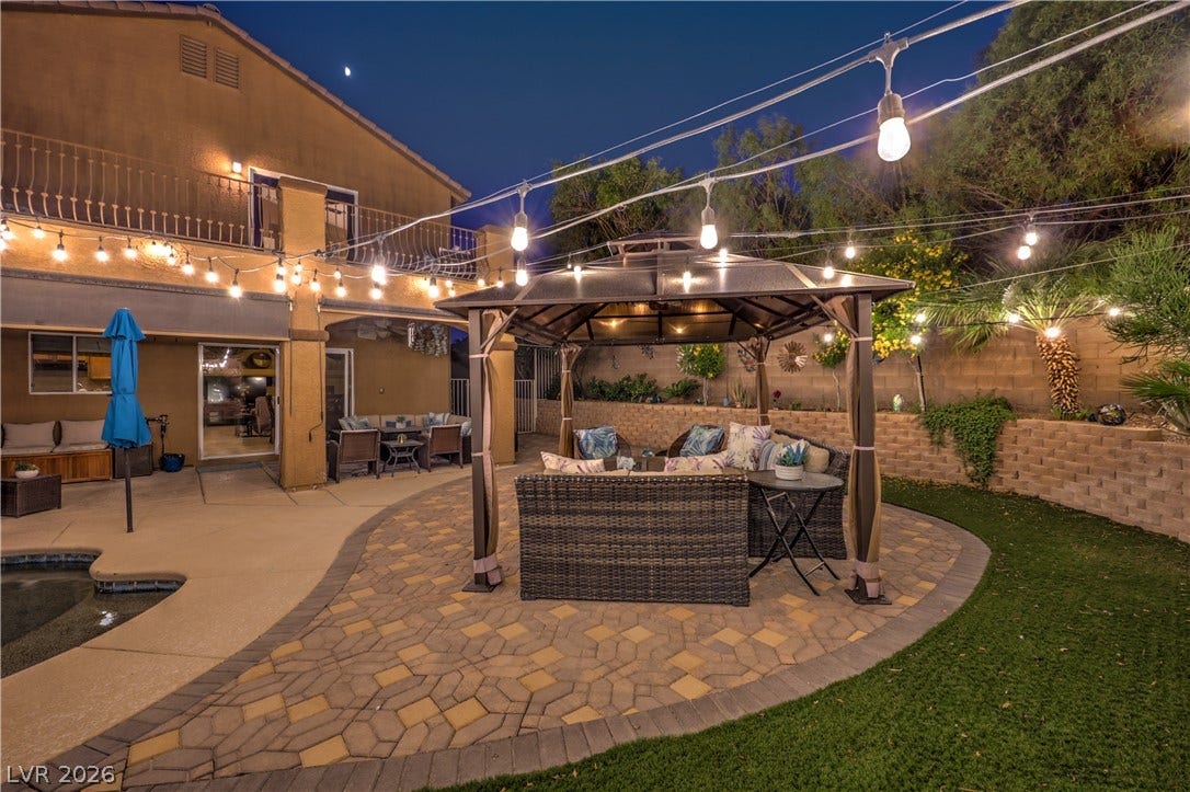 10474 Rustyville Court, Las Vegas, NV 89129 The yard is private as both neighbors are in one story homes.